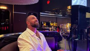 Cât costă să închiriezi un avion privat în Dubai, în mijlocul conflictului din Orientul Mijlociu. Alex Bodi este uluit!