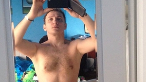 Penibil cu "P" mare! Mihai Traistariu si-a facut un selfie in chiloti! Cand a realizat ce a facut, a sters imediat poza