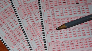 Loto 6 din 49. Rezultatele extragerii Loto 6/49, numerele de duminică, 14 octombrie 2018