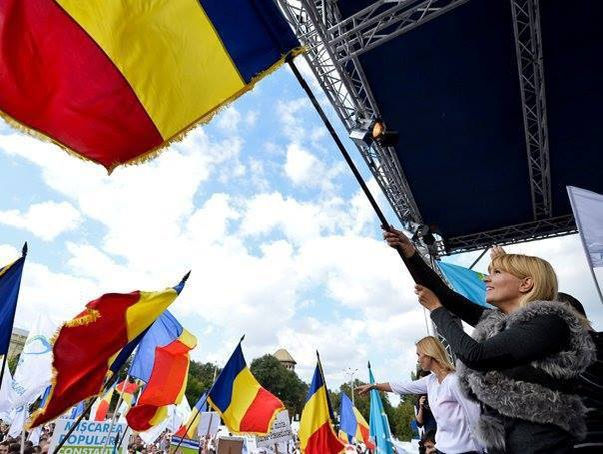 Lasă politica pentru lumea filmului?! Elena Udrea, ofertată ca să apară într-un serial