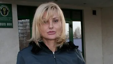 Fiica directoarei de la Vama Iasi suferea ca si-a dezamagit parintii. A sarit in gol pentru 3 la chimie