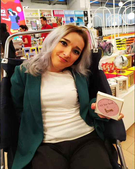 Carmen Vasilescu, PR-ița specială a vedetelor, uimește din nou: ”Trebuie să încerc!”