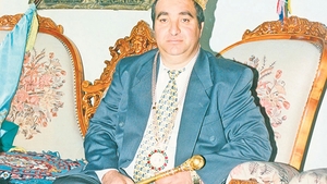 GALERIE FOTO DE EXCEPTIE Scandaluri, nunti, incoronari regesti. Vezi aici cele mai importante momente din viata regelui Cioaba!