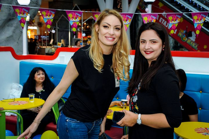 Valentina Pelinel a născut! Cristi Borcea, de 9 ori tătic