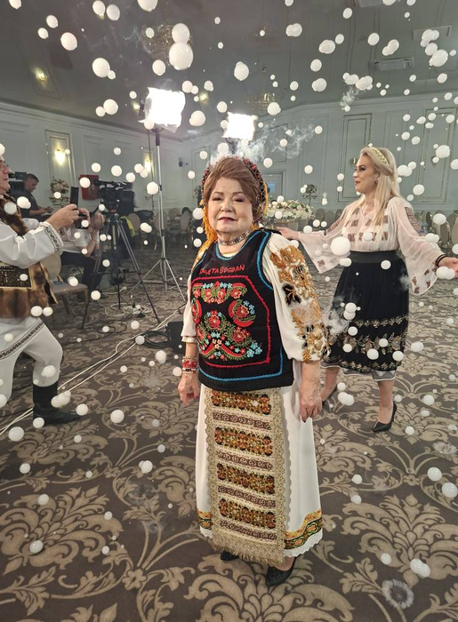 Artista din România care a cântat de Revelion 2026 doar ca să aibă bani de facturi: „Am mândrie, mă descurc”