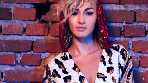 Cum a putut sa apara Alina Eremia pe scena, in fata copiilor! Cei din primul rand au vazut TOT