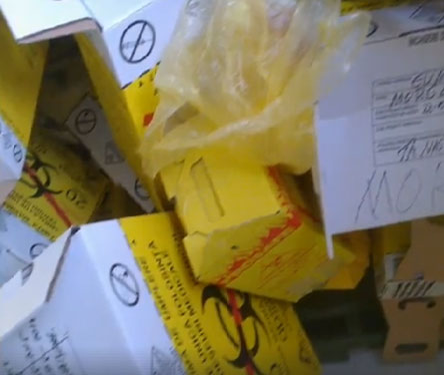 Deșeurile medicale ar fi aruncate ilegal la groapa de gunoi de către  SC Stericycle SRL