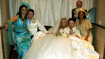 Ce nunti extravagante ati avut, fetelor!