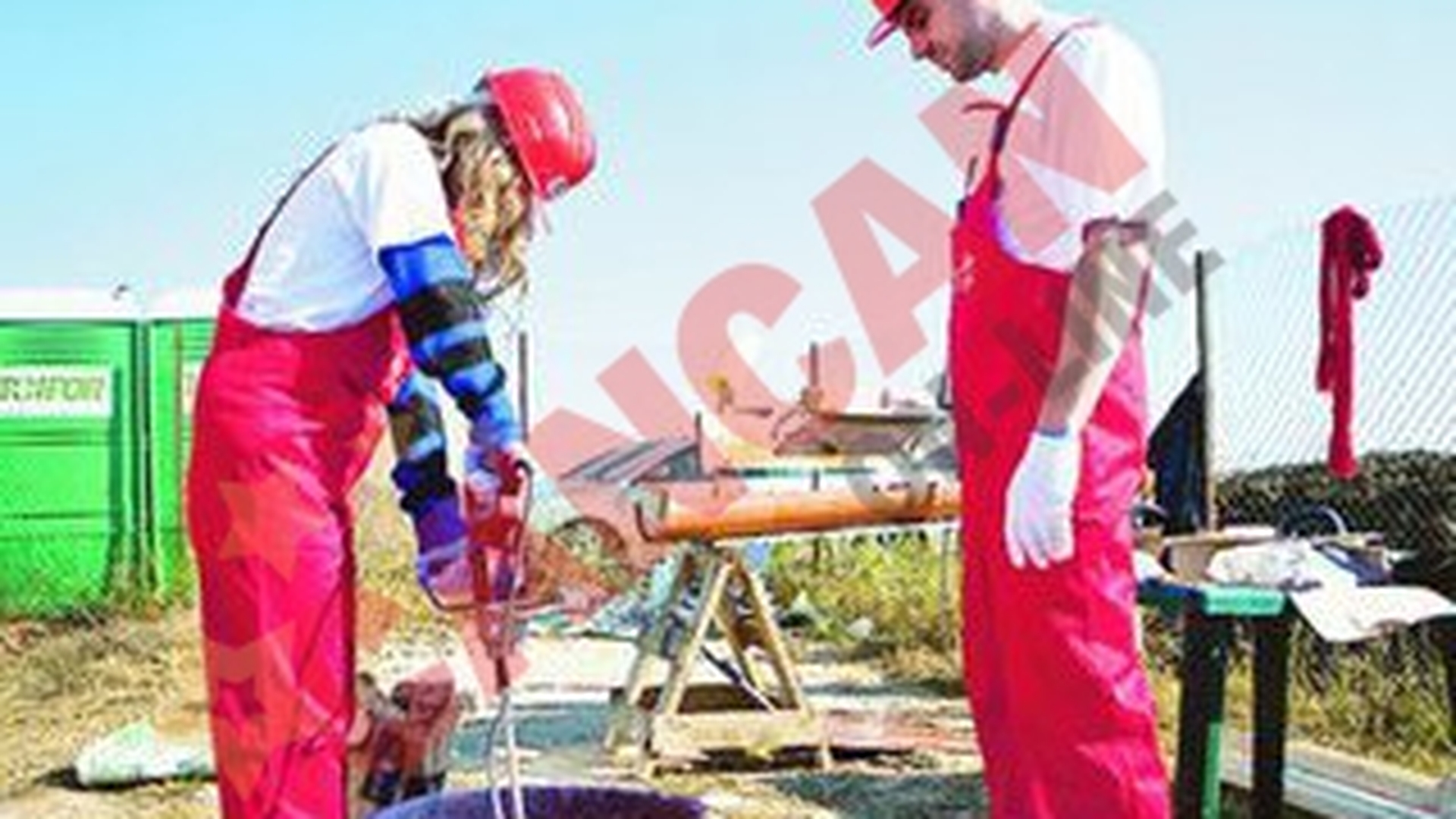 Au construit case pentru oameni sarmani