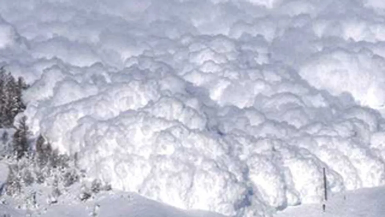 Risc de avalanse pe Platoul Bucegi!