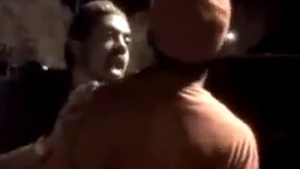 VIDEO Asa sa faci si tu data viitoare cand un prieten vrea sa se urce la volan beat!