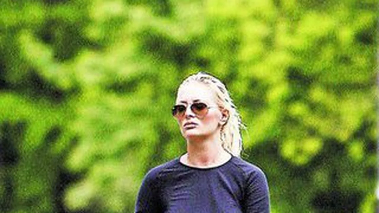 Delia Matache isi ia o luna de vacanta. Face turul Asiei cu rucsacul in spate