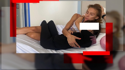 DURERE DE MAMĂ! Roxana Ciuhulescu și-a operat copilul cu banii strânși din mila oamenilor, desi tatăl fetiței este milionar: “Nici nu a vrut să audă, a zis că...”