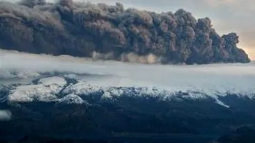 Peste 670 de zboruri au fost anulate in Spania, din cauza norului de cenusa vulcanica