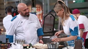 Afacerea secretă a frumoasei Nadd Hu, de la Chefi la Cuțite. Tânăra este pe jumătate chinezoaică și a lucrat în televiziune