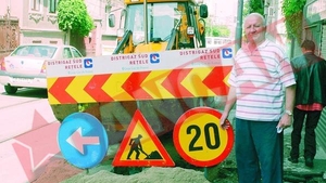 I-au sapat groapa si au "uitat" sa o astupe