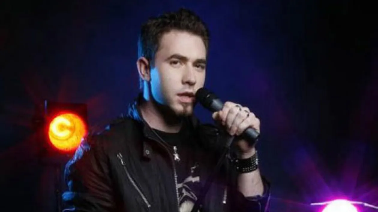 Solistul trupei ”Goodbye to Gravity” învaţă să-şi folosească din nou mâna dreaptă! E singurul rămas în viaţă dintre muzicienii din ”Colectiv”!