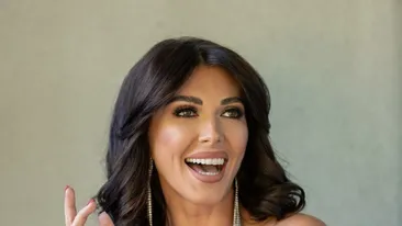 VIDEO | Ilinca Vandici se „rupe” pe ritmuri orientale la o petrecere privată. Cum a fost surprinsă prezentatoarea de la Bravo, ai stil!