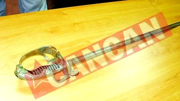 A gasit sabia Regelui Ferdinand in podul casei