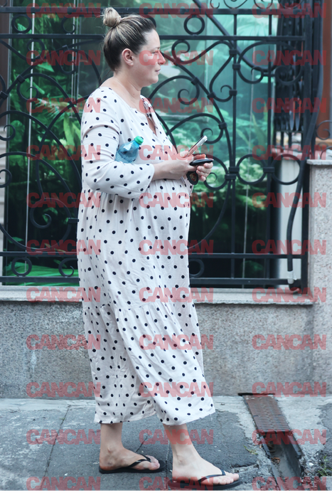 Laura Cosoi, mândră de ce poartă în pântece!