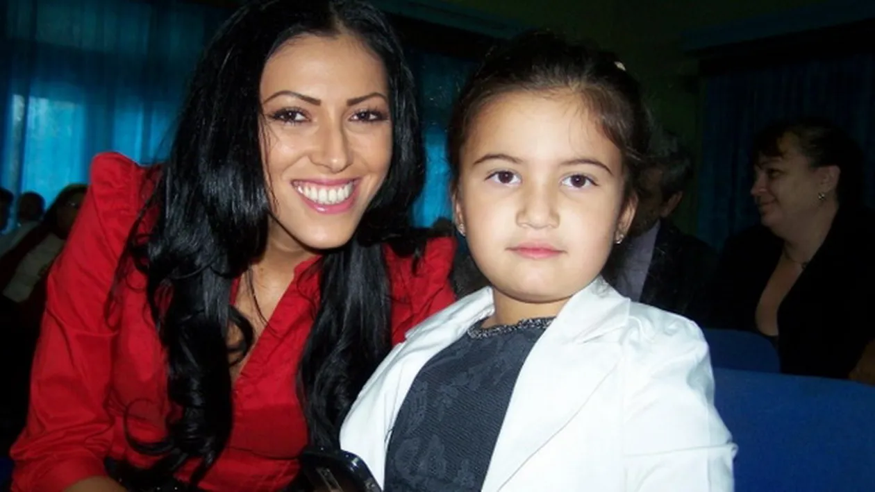 Imbracata ca o printesa, vaduva lui Serban Georgescu a trecut neobservata la un eveniment monden!Vezi aici cum a aratat Eniko!