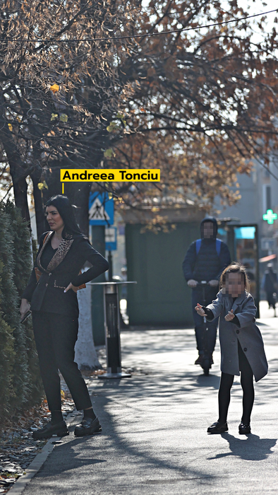 Andreea a rămas cu mașina veche / (Sursa: CANCAN.RO)