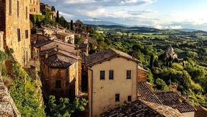 Un tânăr român s-a spânzurat în Toscana, acolo unde era în vacanţă cu iubita!