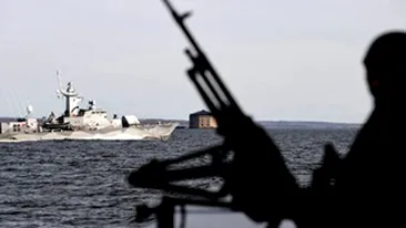 Un marinar bulgar de pe nava rapita de somalezi, cere disperat ajutorul