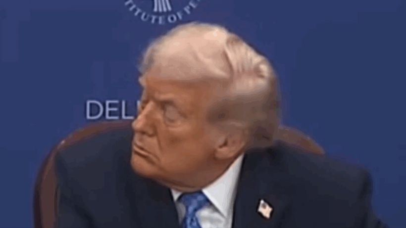 Starea de sănătate a lui Donald Trump, sub semnul întrebării. Președintele american a adormit din nou în timpul unei reuniuni