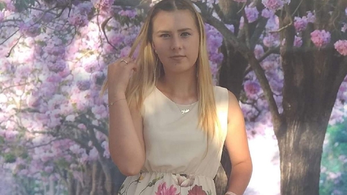 O tânără de 19 ani din Argeș a murit după ce a băut un energizant. Adolescenta fusese la petrecerea de Ziua Femeii