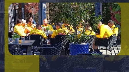 “Tricolorii” lui Edi Iordănescu s-au “cantonat” la un restaurant de lux după remiza cu Irlanda de Nord. Marele absent a fost… Toate detaliile AICI!