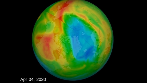 O gaură rară, de dimensiuni record, a apărut în stratul de ozon deasupra Arcticii în timpul pandemiei de coronavirus! Care sunt explicațiile cercetătorilor