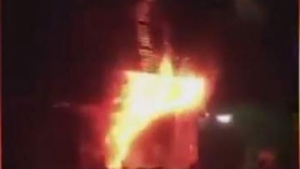 Tragedie într-un club de karaoke! 18 oameni au ars de vii! A blocat ieșirea cu motocicleta și apoi a dat foc VIDEO