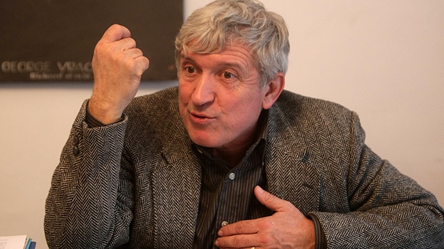 Mesajul lui Mircea Diaconu, cu doar cateva ore inainte de alegerile prezidentiale: "Nu votez Iohannis"