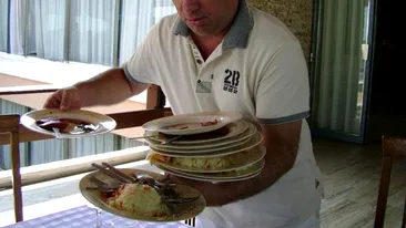 Fotografii de colectie cu Chef Scarlatescu! Fiorosul de la Master Chef, as la debarasat mesele