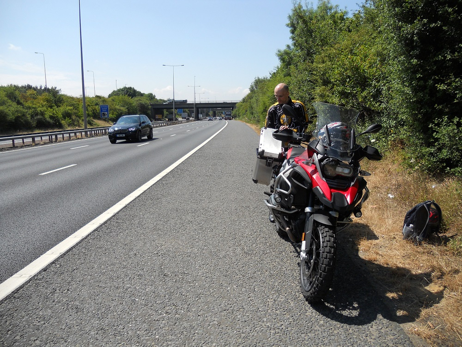 Mihai Ogășanu a parcurs mii de kilometri pe motocicletă