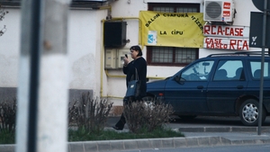 Imagini in premiera! Fuego impodobeste bradul cu Irina Loghin, dar cu mama lui are o altfel de relatie! Imagini in premiera!