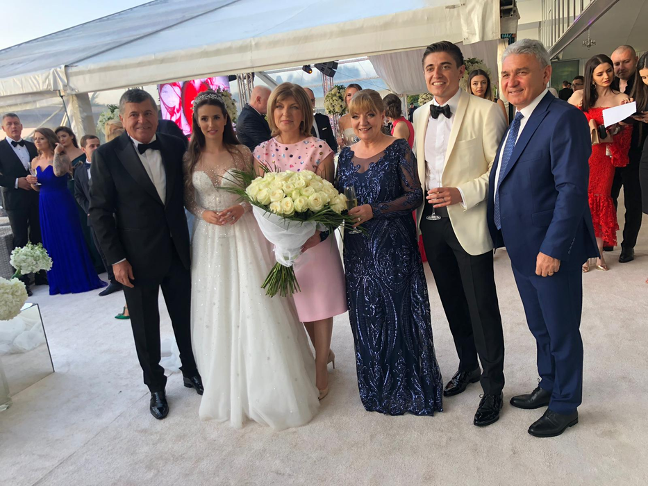 Stania Halep, sărbătorită chiar în ziua nunții: a primit 55 de trandafiri albi