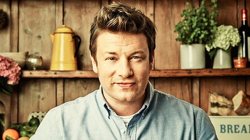 McDonalds, invins la tribunal de celebrul Jamie Oliver. Ce i-a obligat vedeta sa faca!