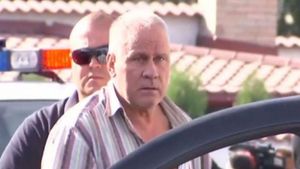 Gheorghe Dincă își plătește colegii de penitenciar "în natură", de frică să nu fie ucis. Ce le face deținuților "monstrul" din Caracal