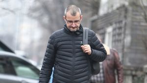 Cele mai noi imagini, la 4 ani după ce a învins moartea! Michi de la Şuie Paparude şi-a revenit din comă, iar azi…
