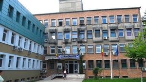 Un paznic de la spitalul Deva, dezvăluiri halucinante: "Văd zilnic bătaia de joc față de bolnavi"