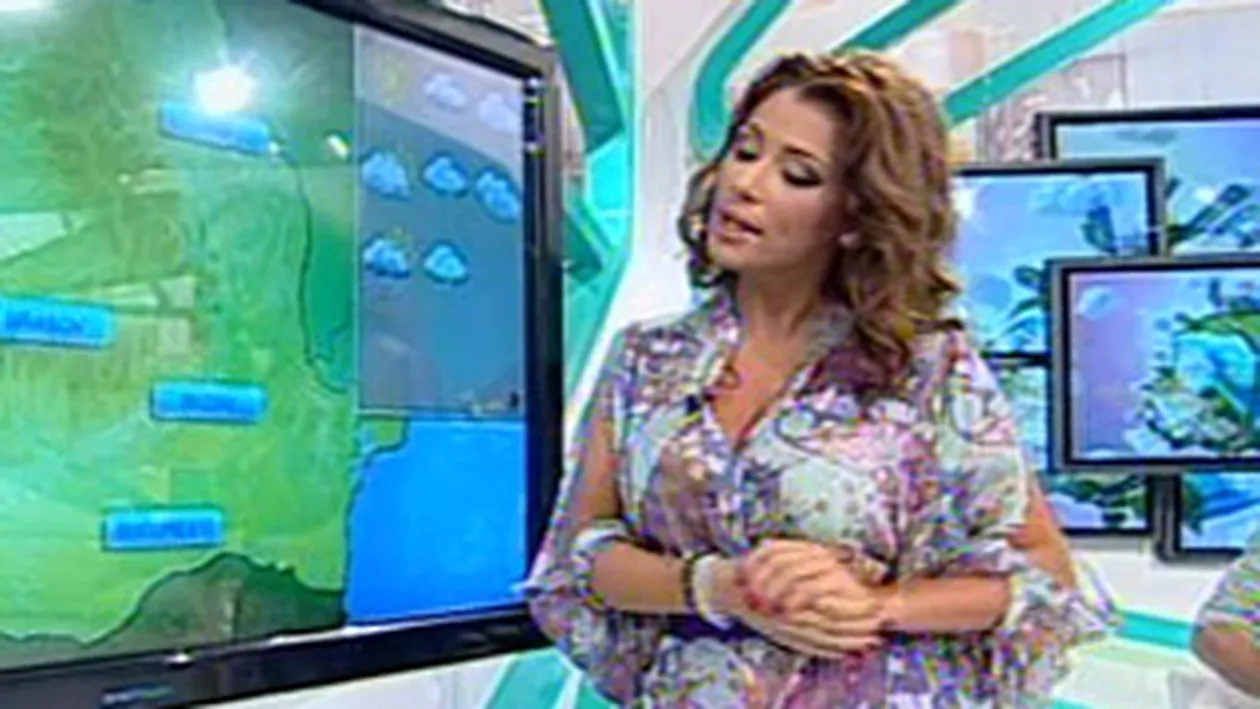 Pare o poza normala! Da click sa vezi continuarea! Uite cum a putut sa iasa la TV Roxana Vancea in aceasta dimineata!