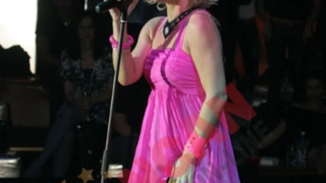 Loredana: Adrian Paunescu a fost primul care m-a ales sa cant intr-un spectacol unde trebuia sa ai pile ca sa poti lua bilet