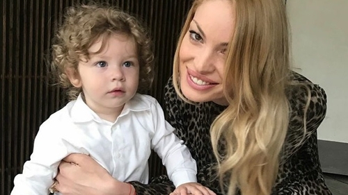 Valentina Pelinel, prima reacţie după ce s-a spus că-l va face tată pentru a opta oară pe Cristi Borcea