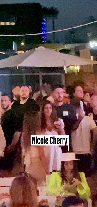 Graviduța Nicole Cherry a apărut la LOFT Mamaia, în plin sezon