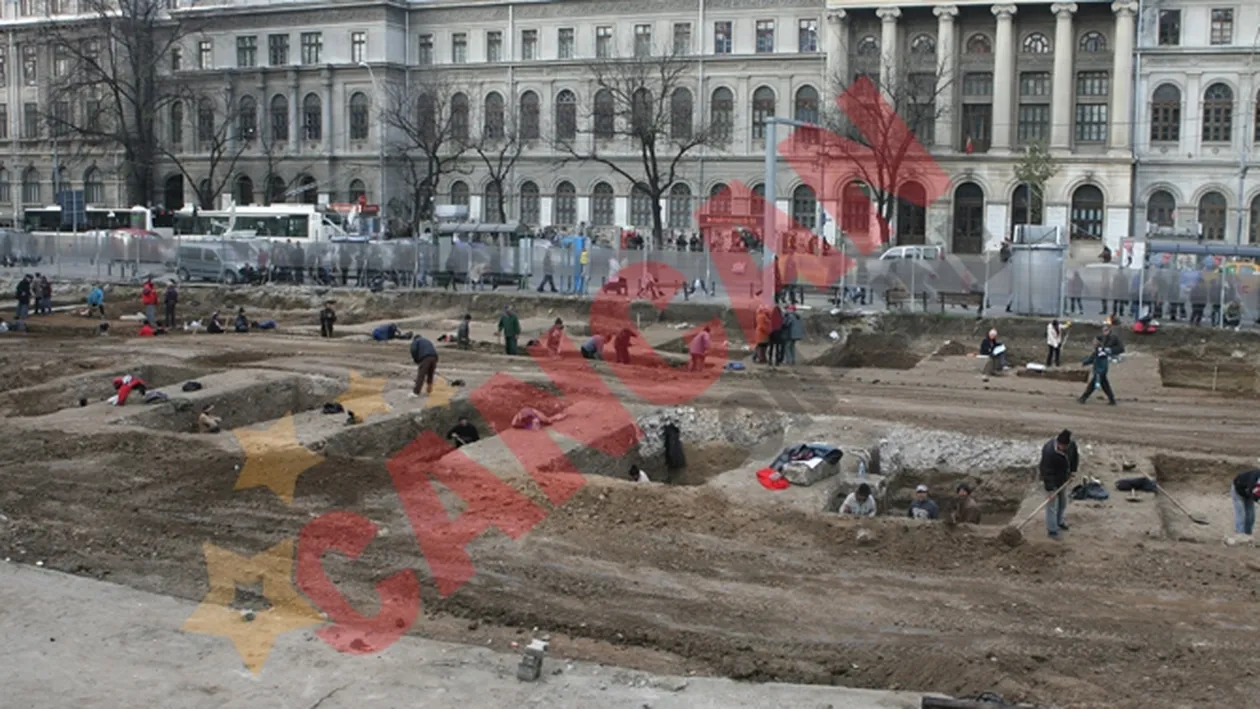 VIDEO Zeci de morminte si schelete umane, descoperite in Piata Universitatii!