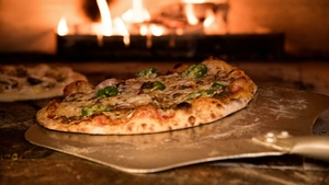 Pizza care te îmbătrânește! Consumul regulat îți aduce mai multe riduri pe față