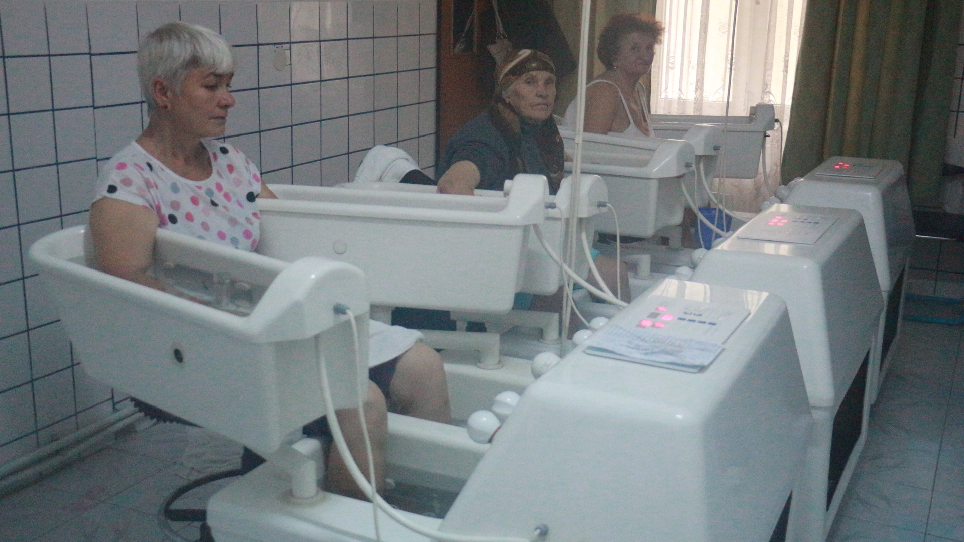 Locul miraculos din Iași, unde se tratează oameni din toată țara. După tratament, pacienții abia așteaptă să se întoarcă