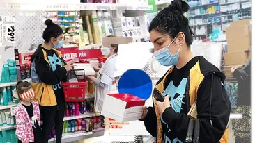 Ce lecție i-a „predat” Andreea Tonciu fetiței sale la farmacie